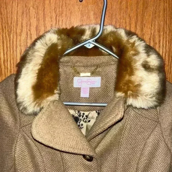 Tan peacoat Jessica Simpson size medium 10/12 faux fur
NWT - Picture 10 of 13